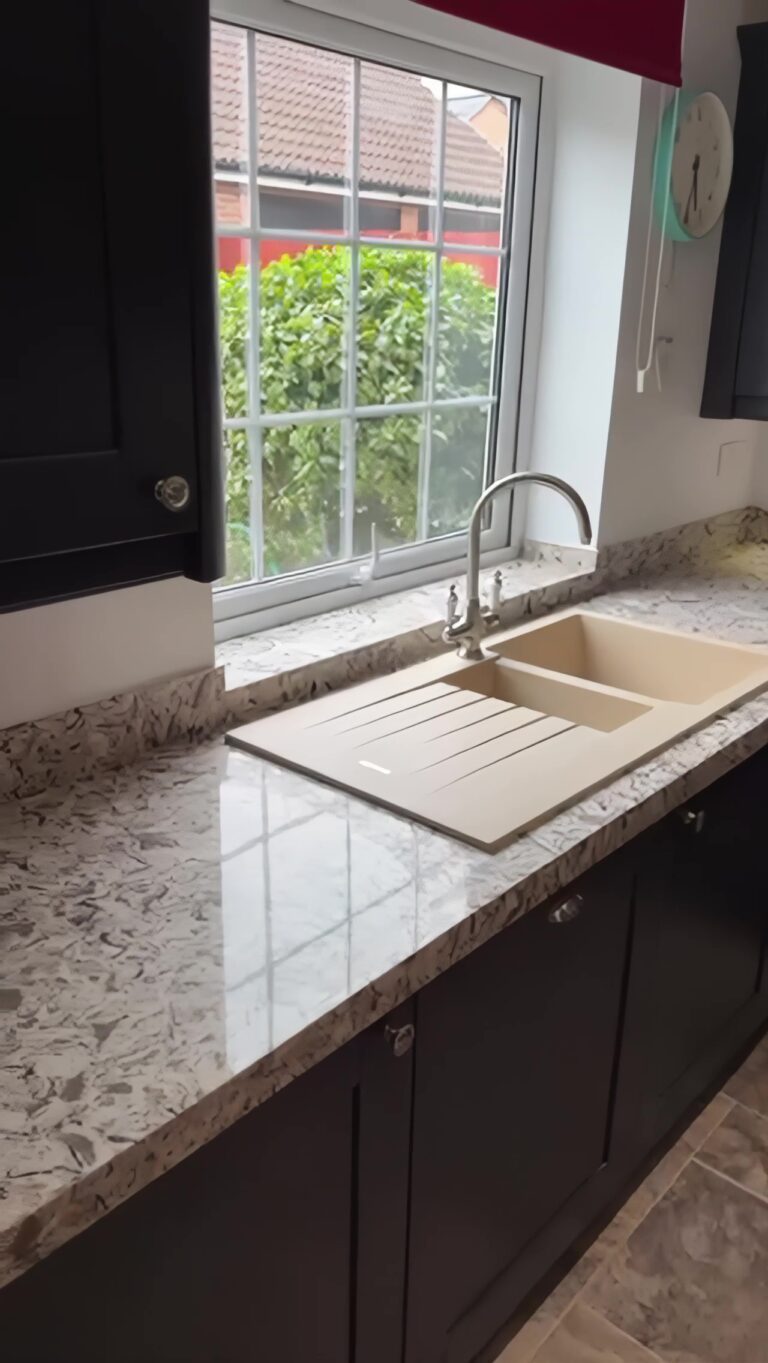 Arabesque Quartz Overlays